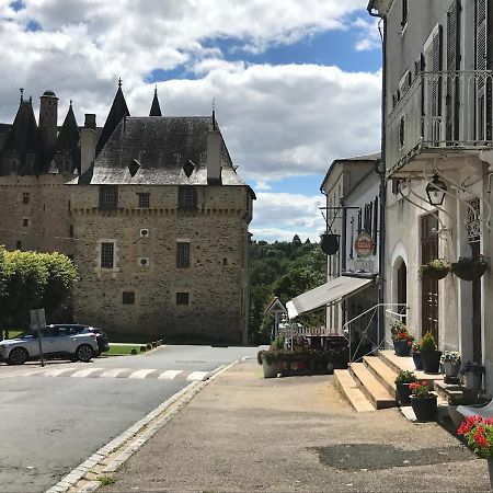 Town House Jumilhac-Le-Grand Villa Bagian luar foto