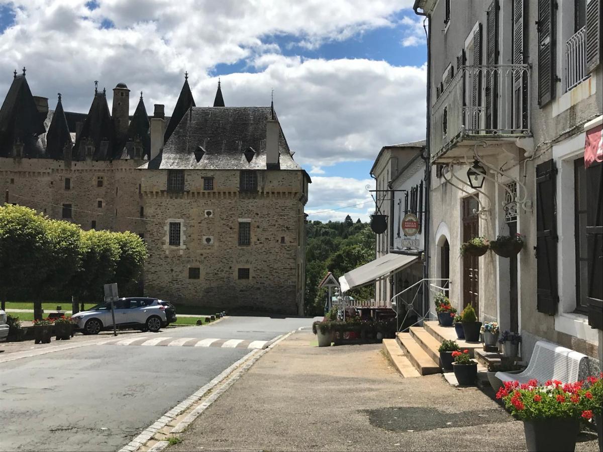 Town House Jumilhac-Le-Grand Villa Bagian luar foto